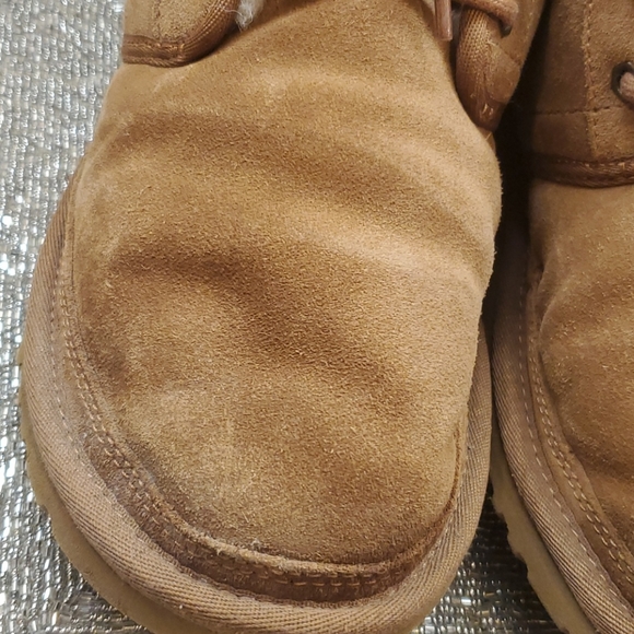 SOLD!!! UGGS Men's Neumel Chukka Boots - Size 10 - Picture 3 of 12
